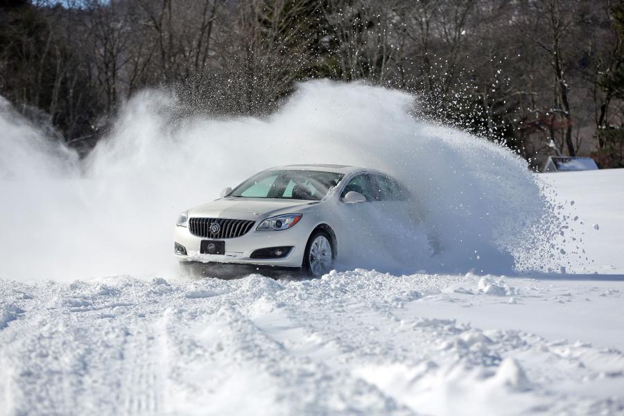  Buick Regal 2014 года  (фото 8 из 10)